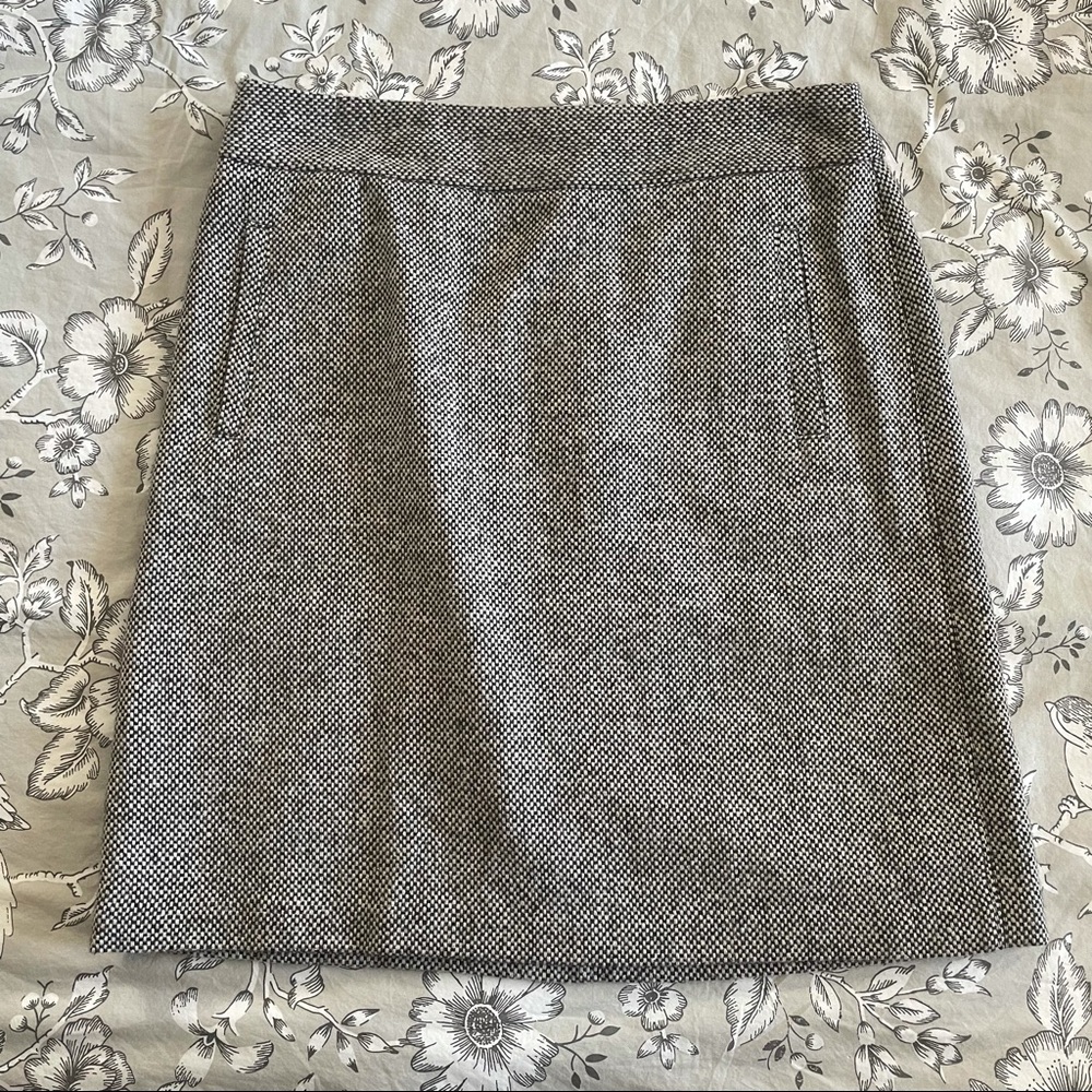 Gray tweed banana republic skirt